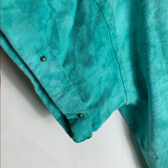 •Vintage Tribal Style T-Shirt• - Picture 4 of 5